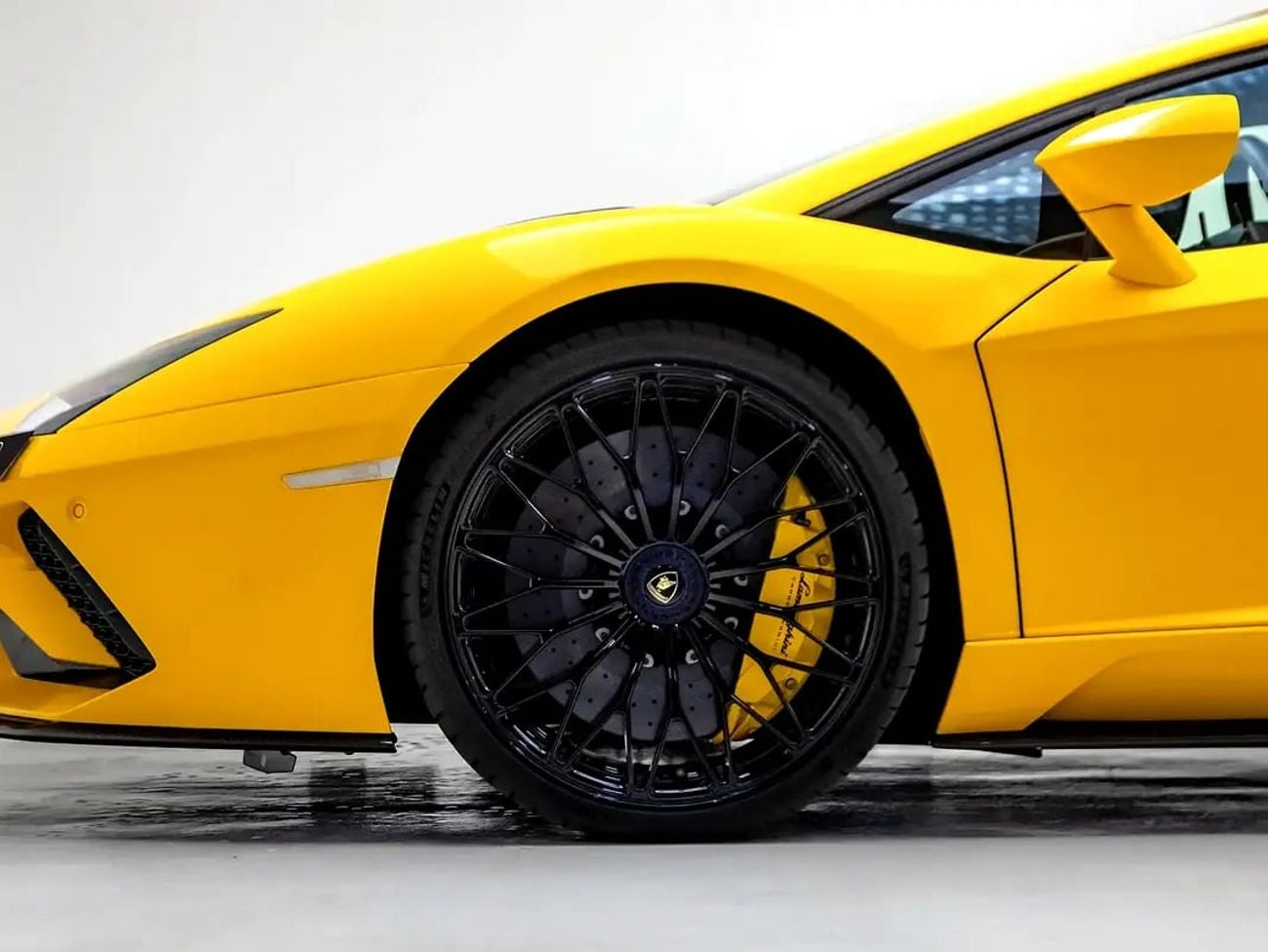 لامبورغيني أفينتادور European Spec | Pristine Condition