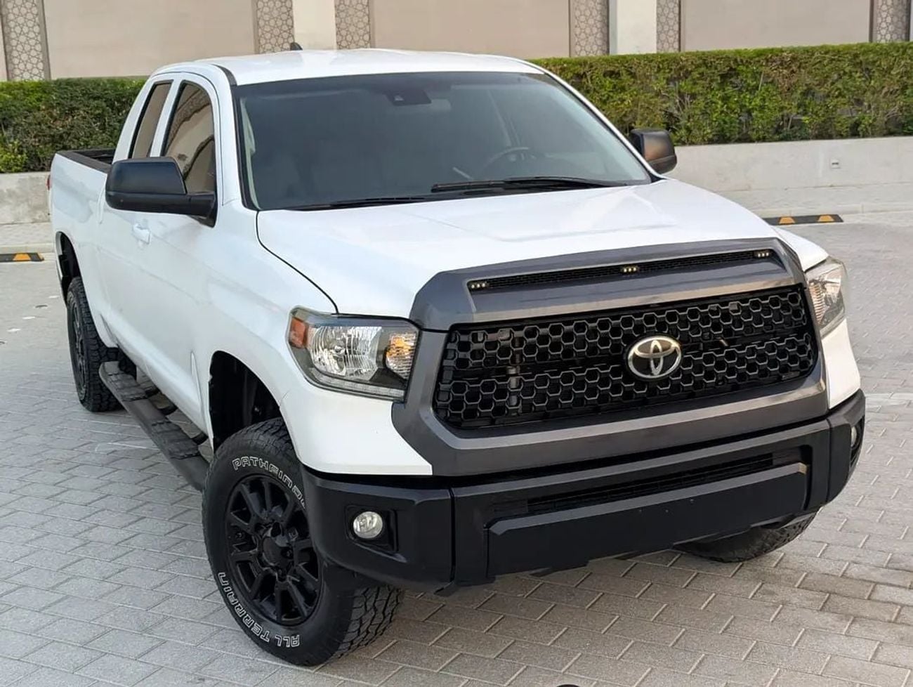 Toyota Tundra STANDARD Double Cab SR GCC Specs 5.7L V8 Interior and Exterior Excellent Condition