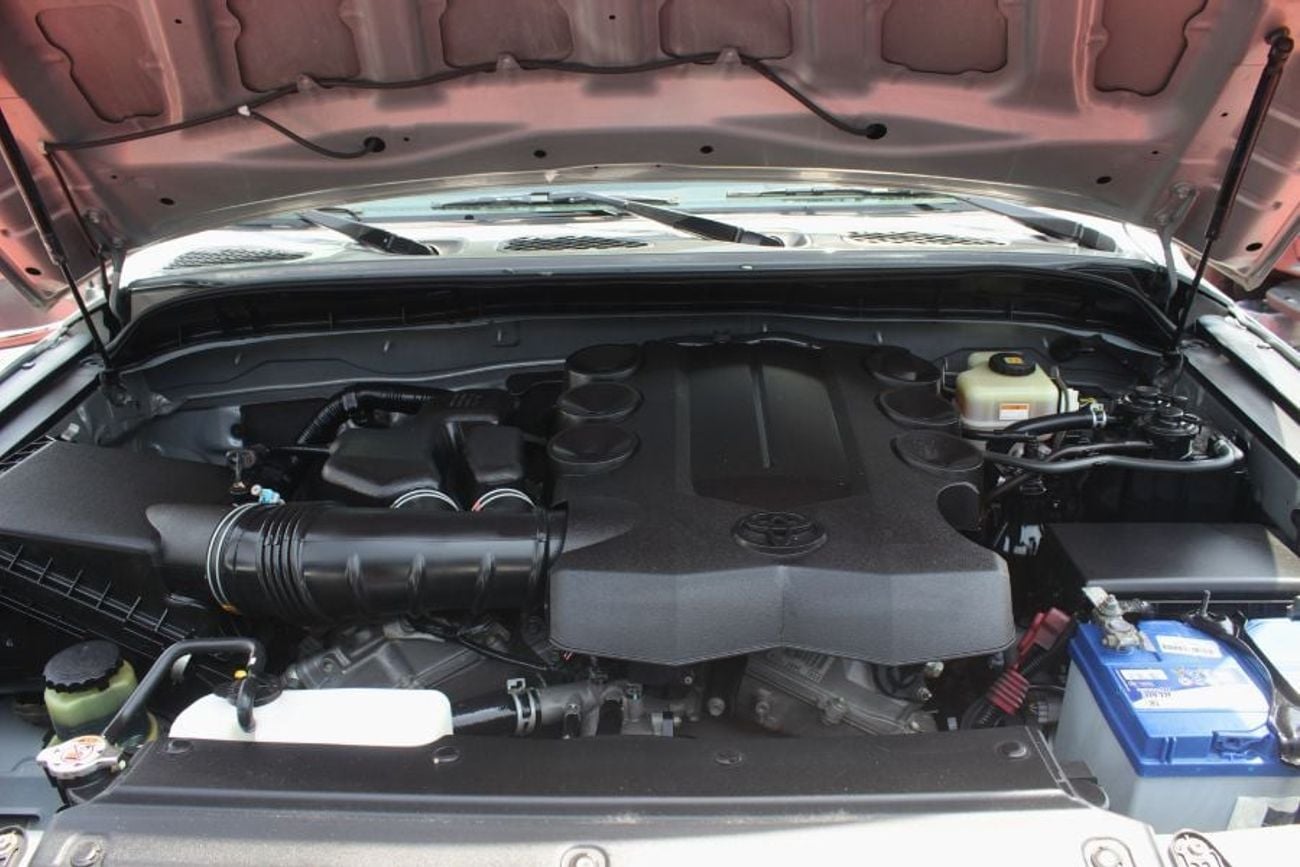 Toyota FJ Cruiser GXR V6,GCC