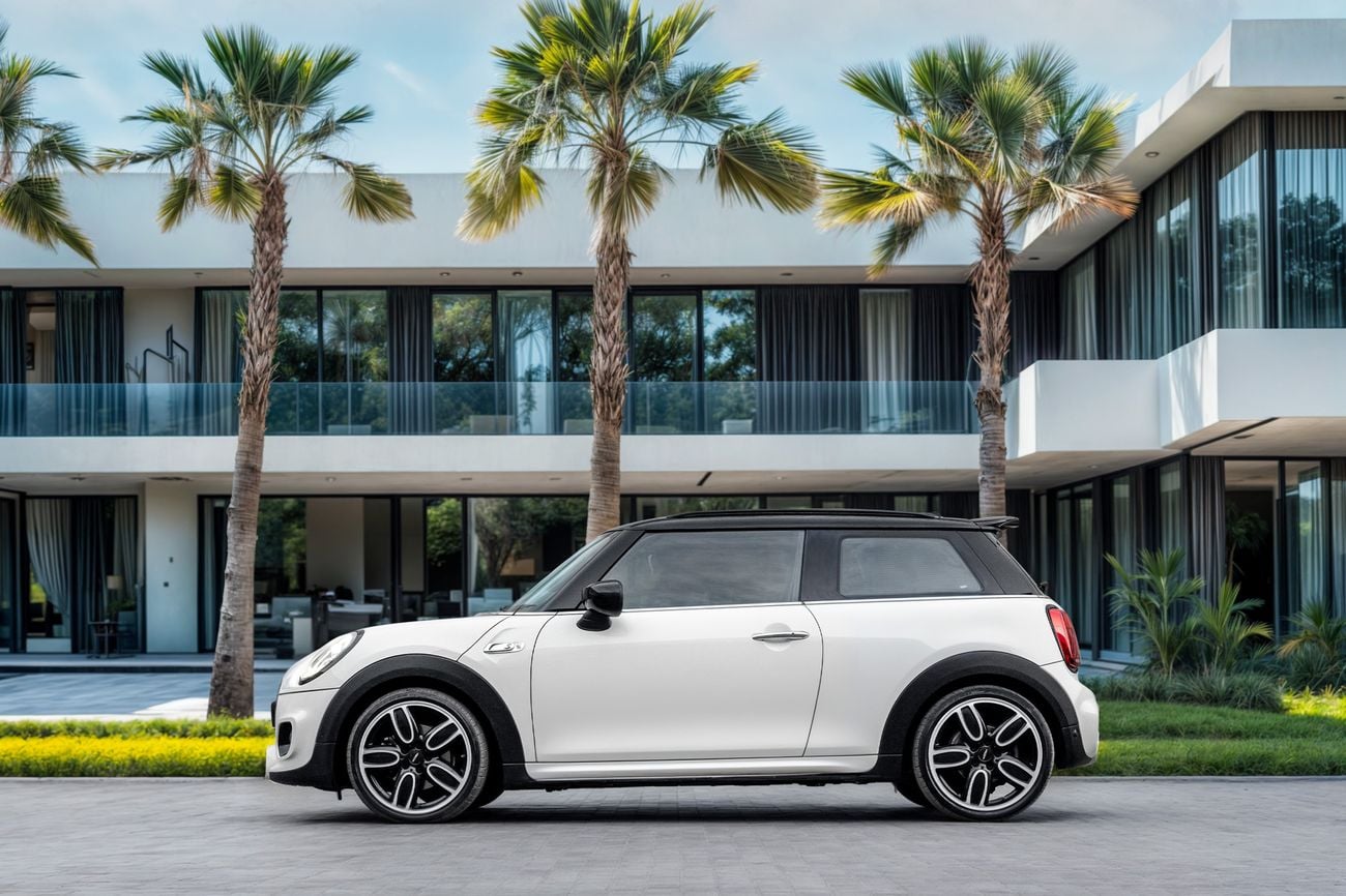 Mini Cooper S JCW Kit | 1,175 P.M | 0% Downpayment | Amazing Condition!