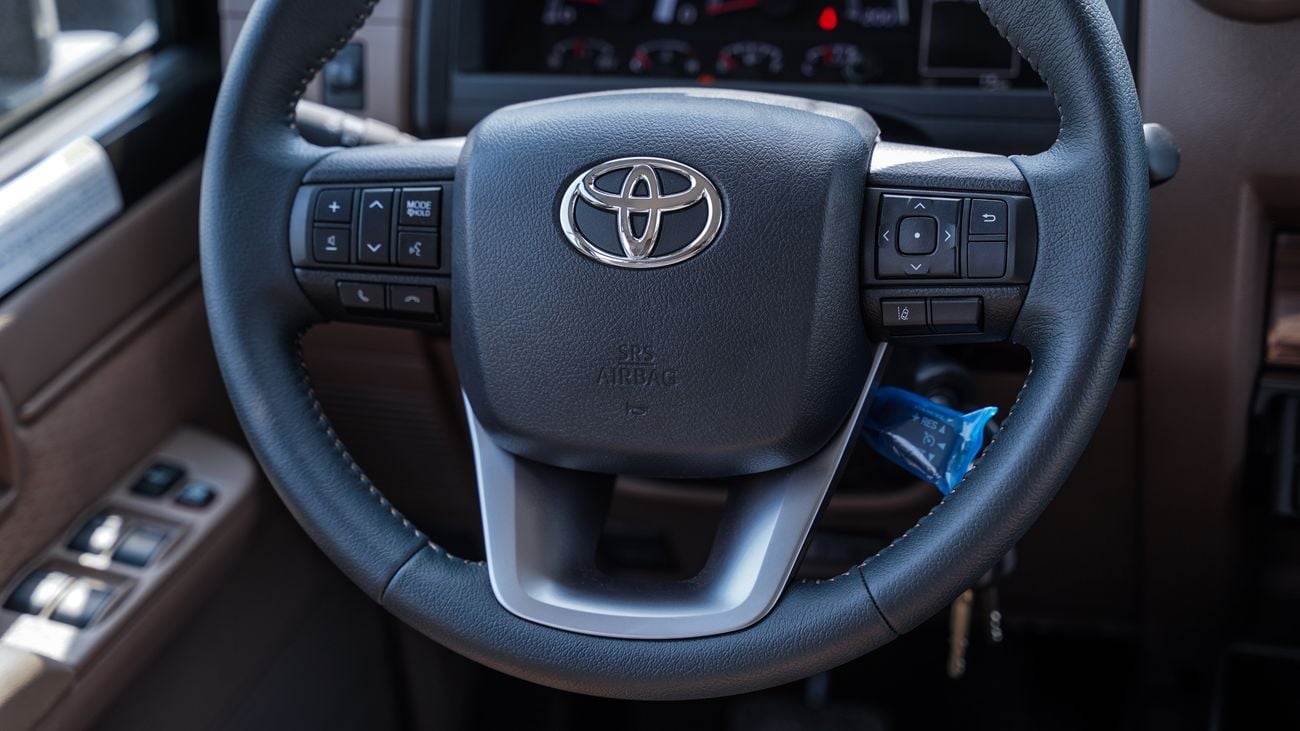 Toyota Land Cruiser 70