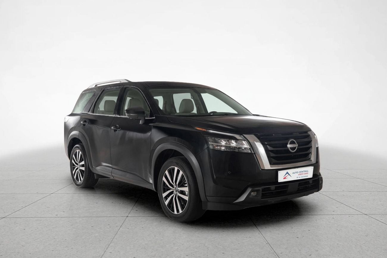 Nissan Pathfinder SV 3.5