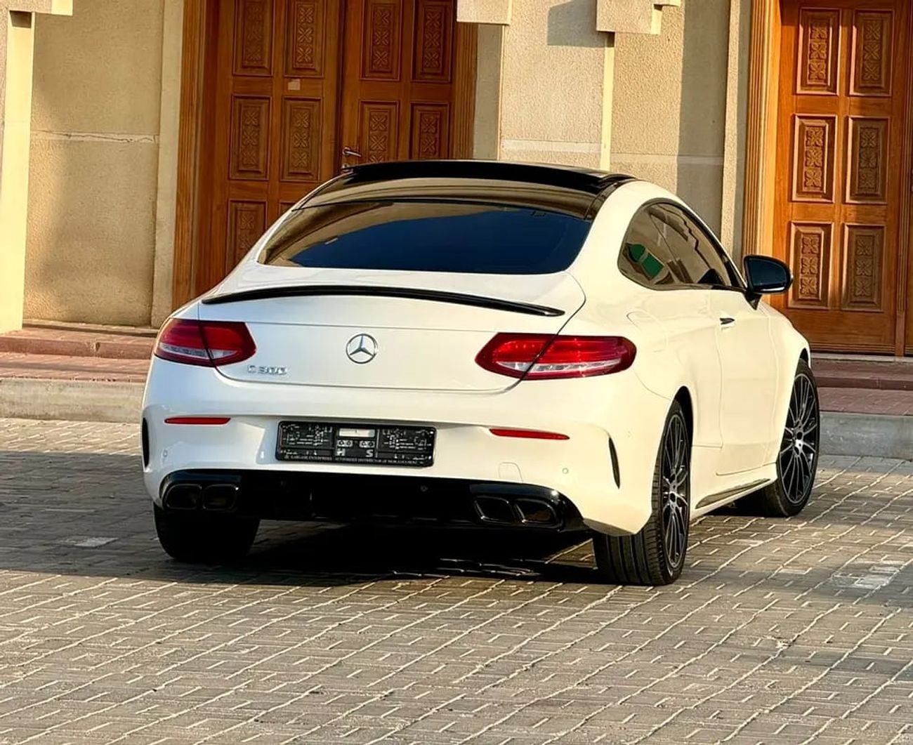Mercedes Benz C300 مرسيدس C300 كوبيه خليجيStunning C300 Coupe | GCC Specs | Low Mileage | Pristine