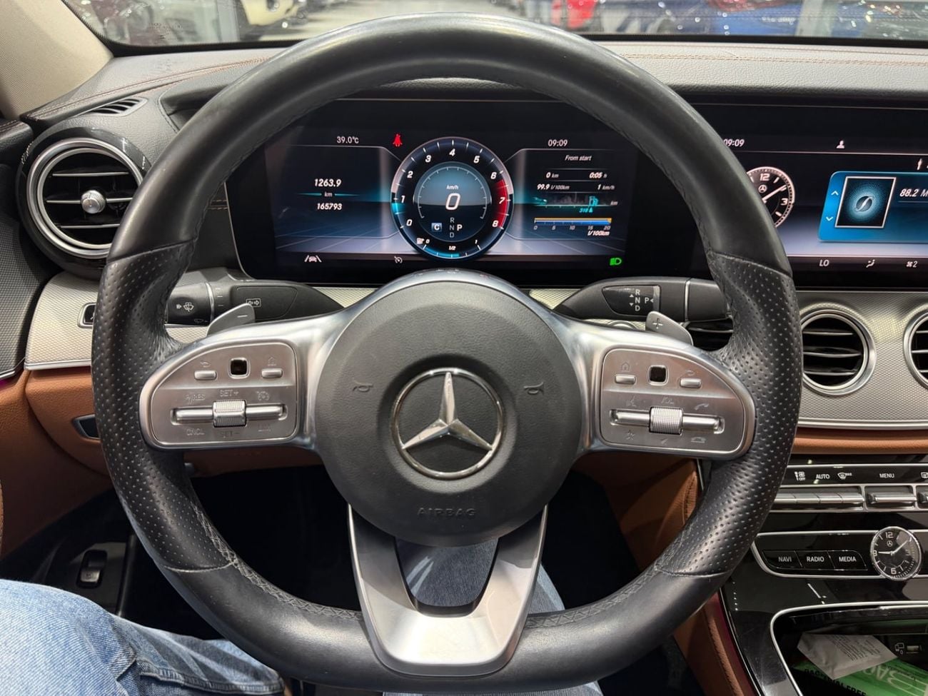 مرسيدس بنز E300 AMG