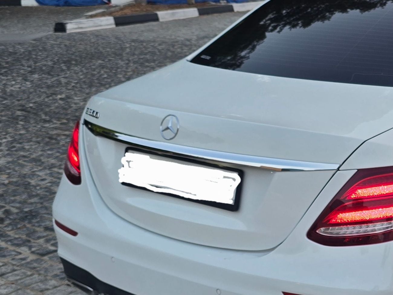 Mercedes Benz E300 AVANTGARDE SPORT