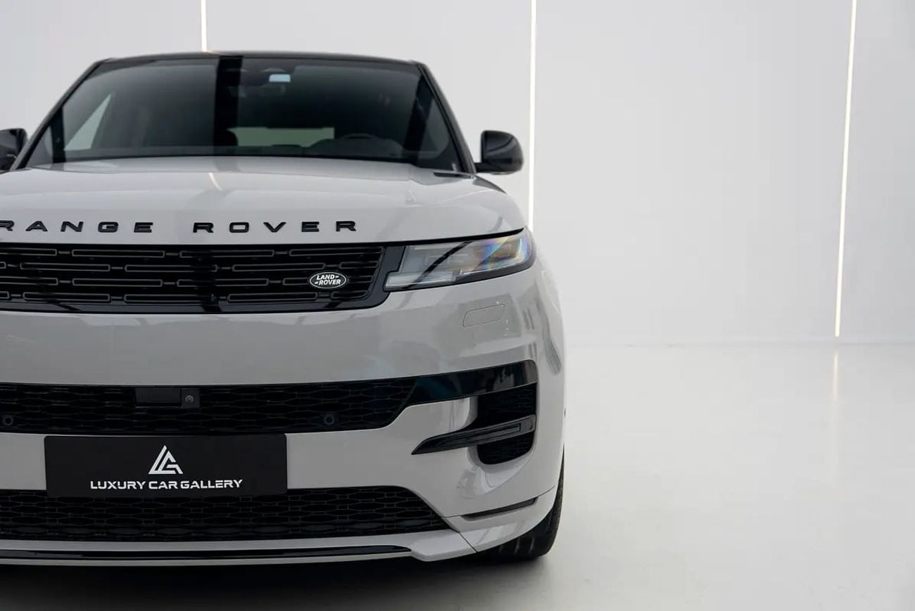 Land Rover Range Rover Sport HSE DYNAMIC P440e Plug-In Hybrid | 19,000 KM | Black Contrast Roof