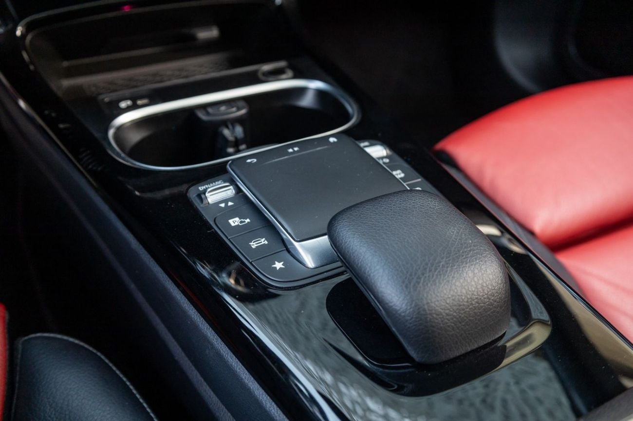 Mercedes Benz CLA250 4MATIC Mercedes-Benz CLA 250 2021 GCC specs for 1,876.00 AED monthly