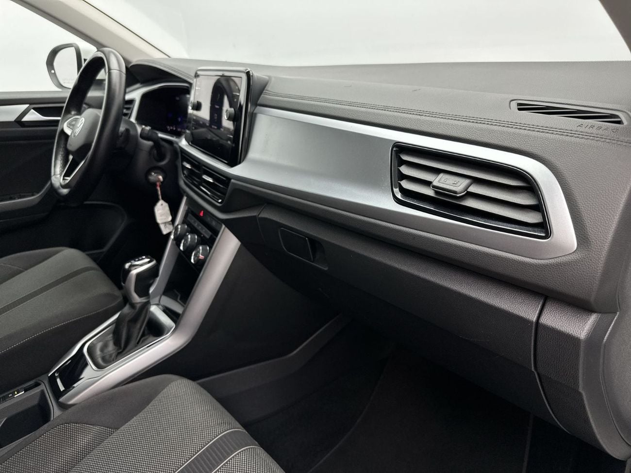 فولكس واجن T ROC LIFE T-Roc Life 1.4L | VW Certified | GCC Specs | Standout Crossover Styling