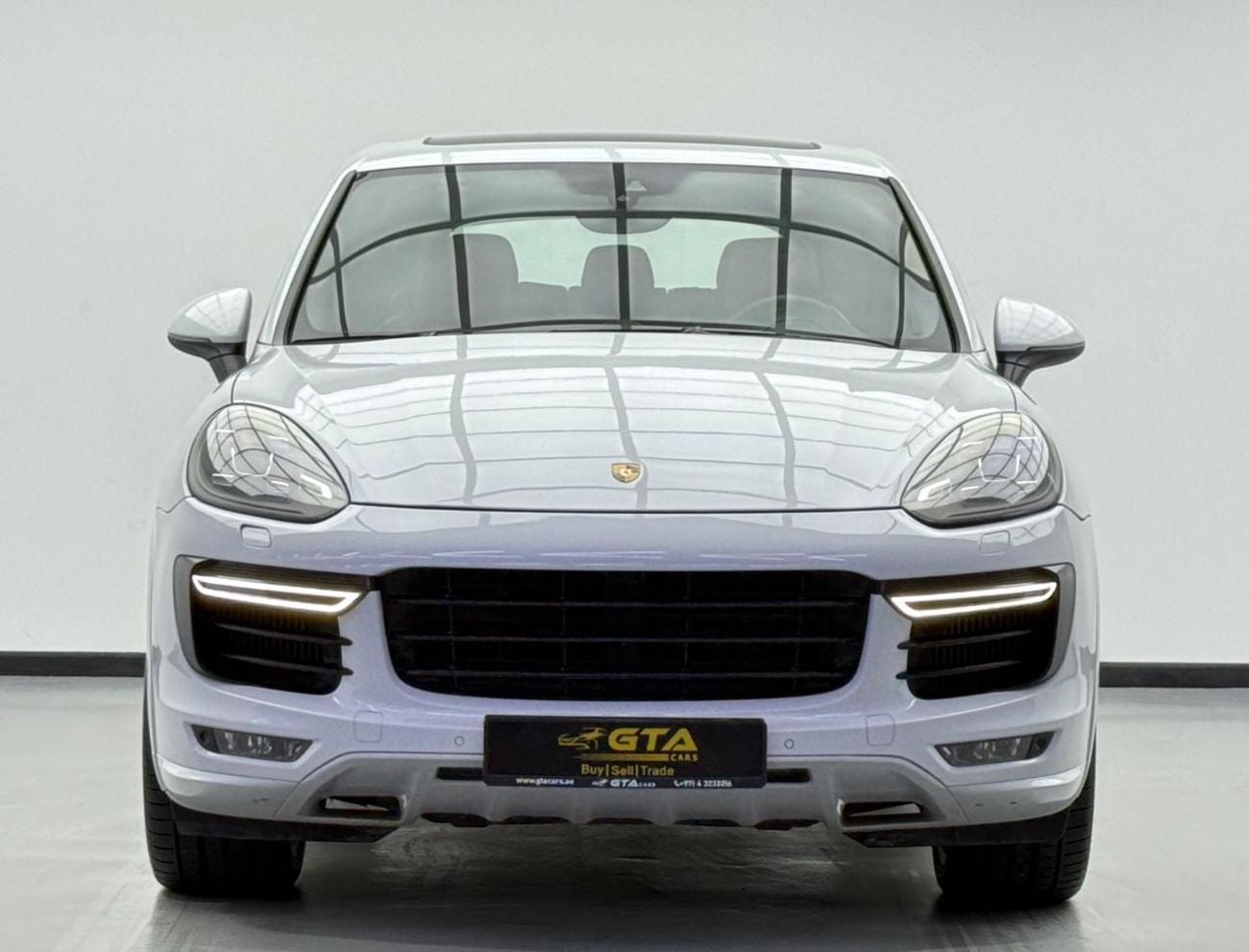 Porsche Cayenne GTS 3.6L 2016 Porsche Cayenne, Carbon Fiber Interior, Fully Loaded, Excellent Condition, GCC
