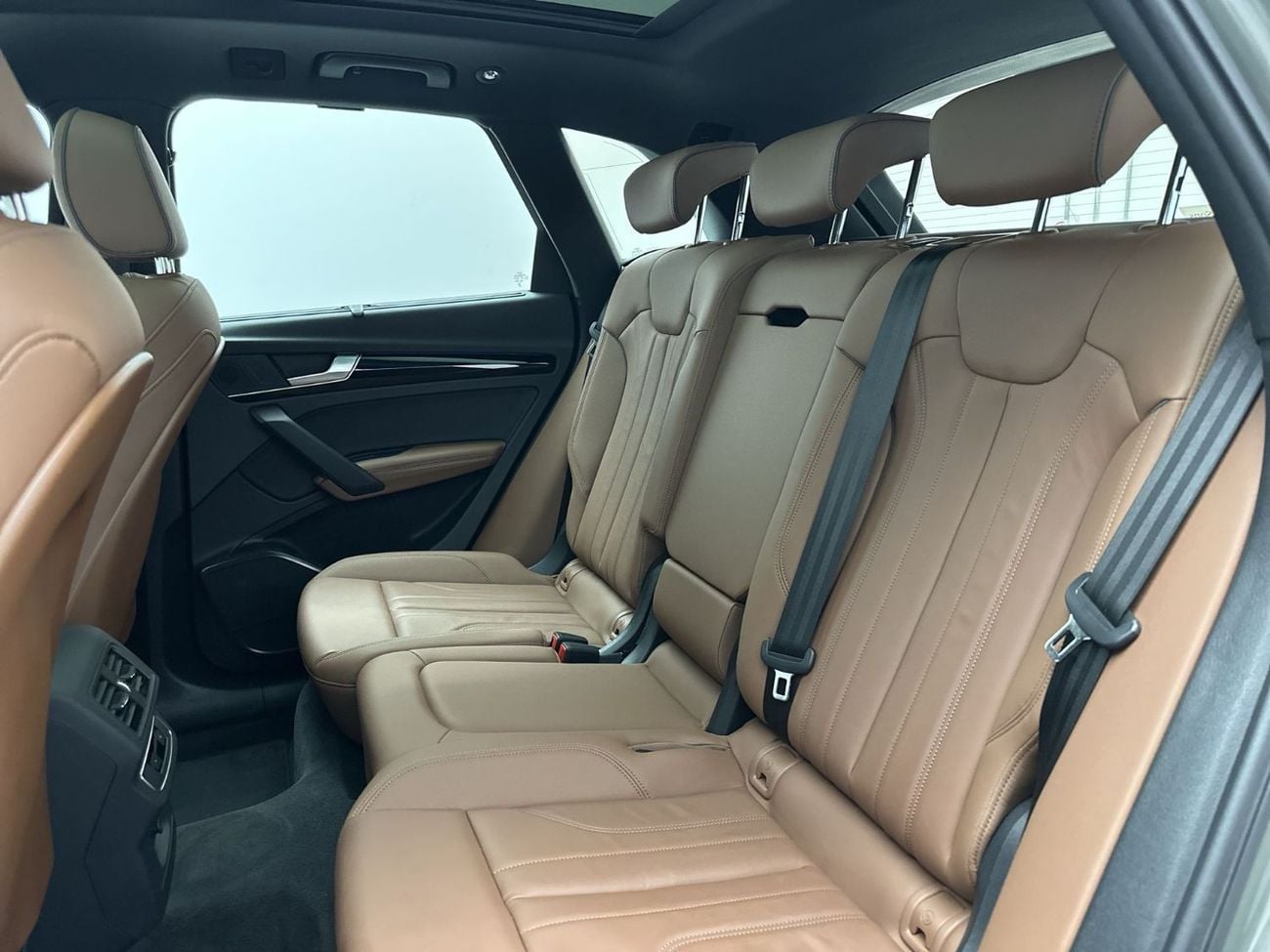 Audi Q5 45 TFSI S-LINE quattro 249hp (Ref# 27033)