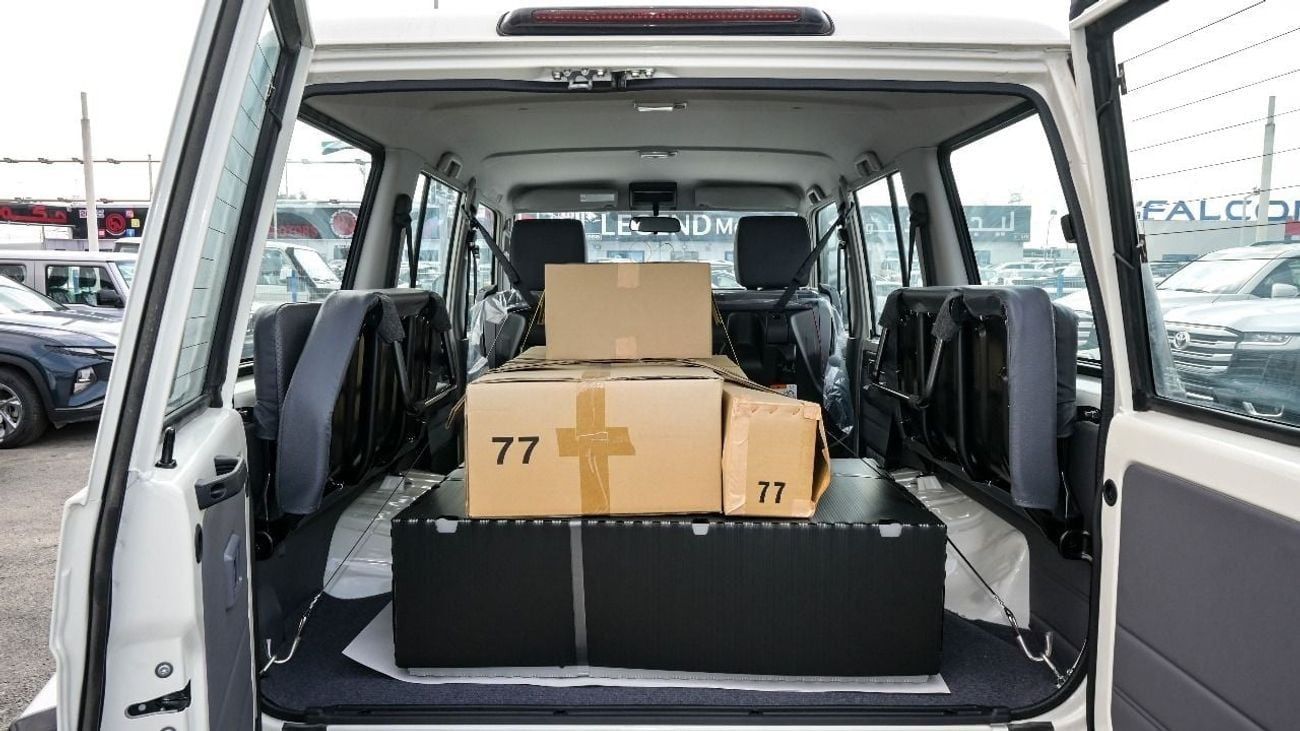 Toyota Land Cruiser LC 76