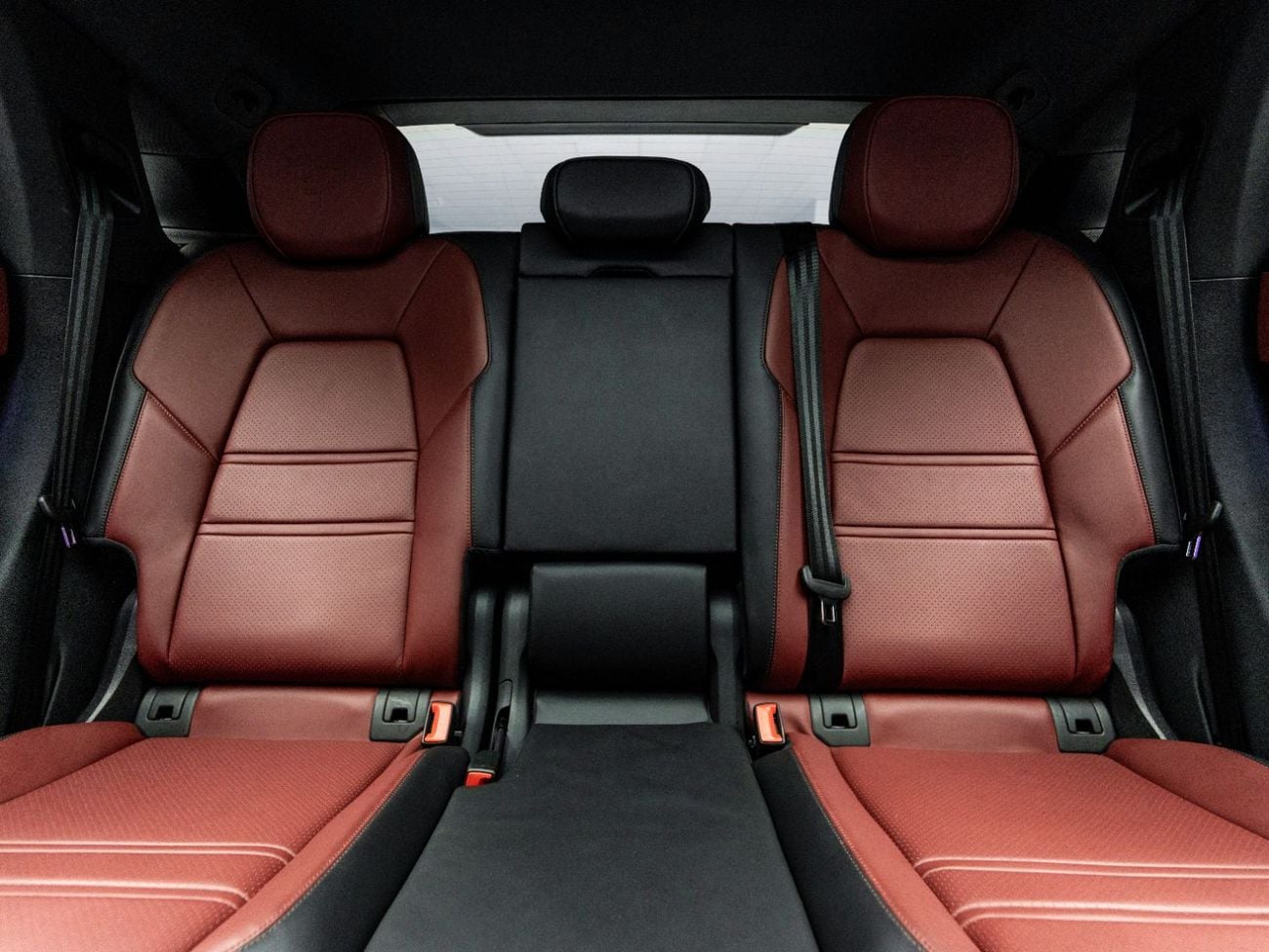Porsche Cayenne STANDARD STD BUY NOW, PAY 2027 | THE BLACKLINE STANDARD | August 2027 Porsche Warranty, GCC, Low KM's