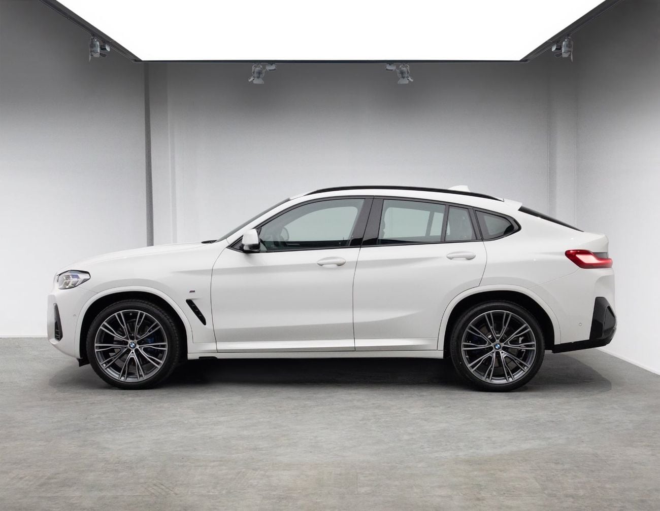 بي أم دبليو X4 XDRIVE30i LUXURY M SPORT PACKAGE