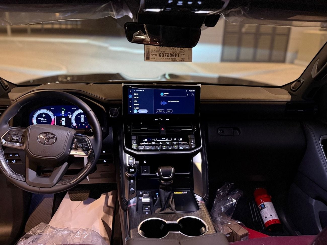 Toyota Land Cruiser VXR TOYOTA LAND CRUISER 3.5 HYBIRD TWIN-TURBO