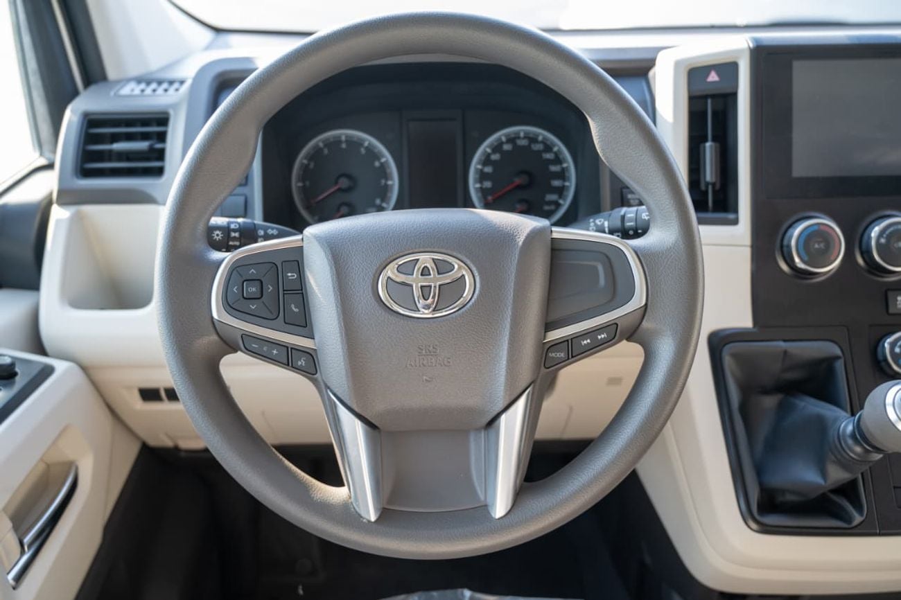 Toyota Hiace GL