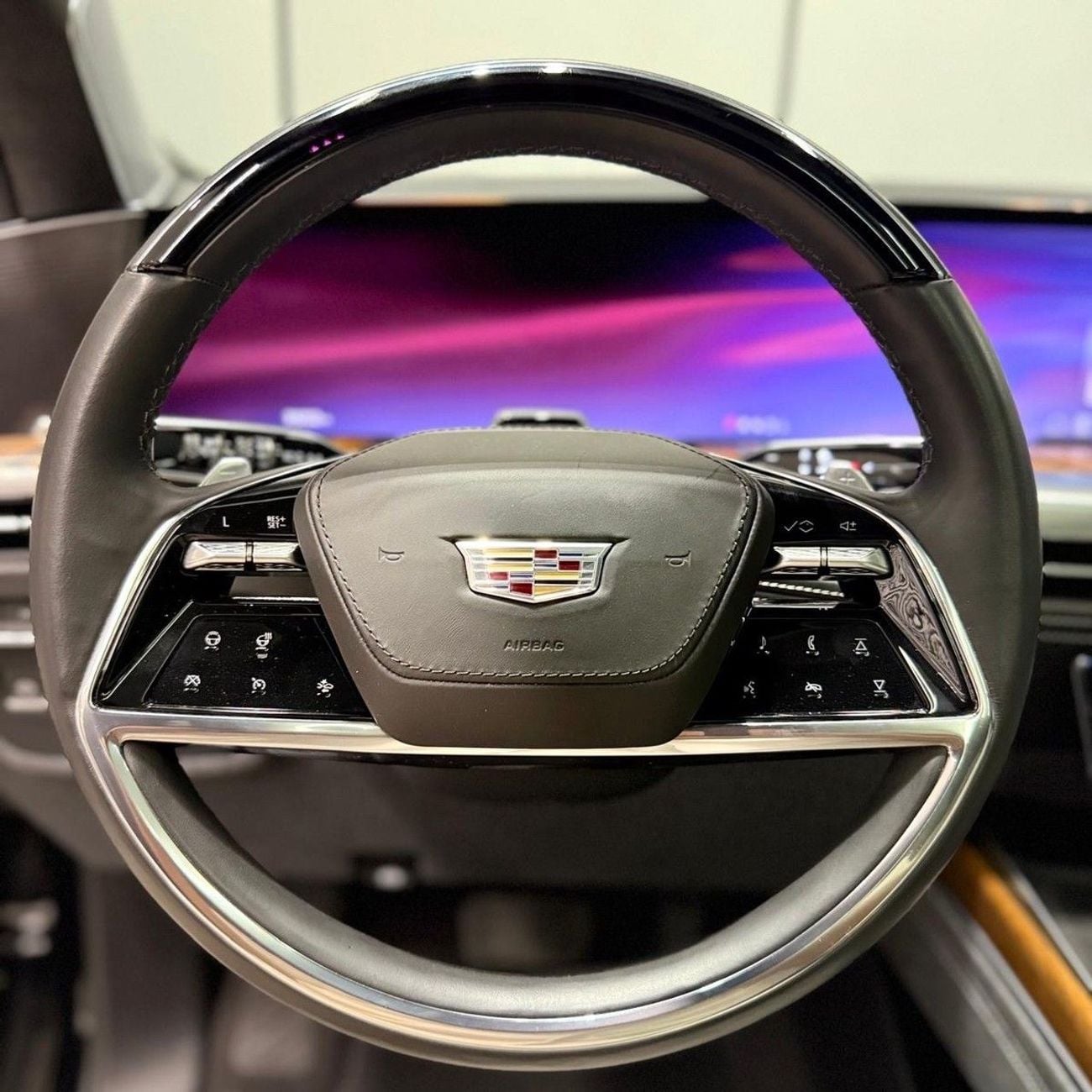 كاديلاك إسكالاد Sport Platinum Cadillac Escalade 2025 مواصفات خليجية
