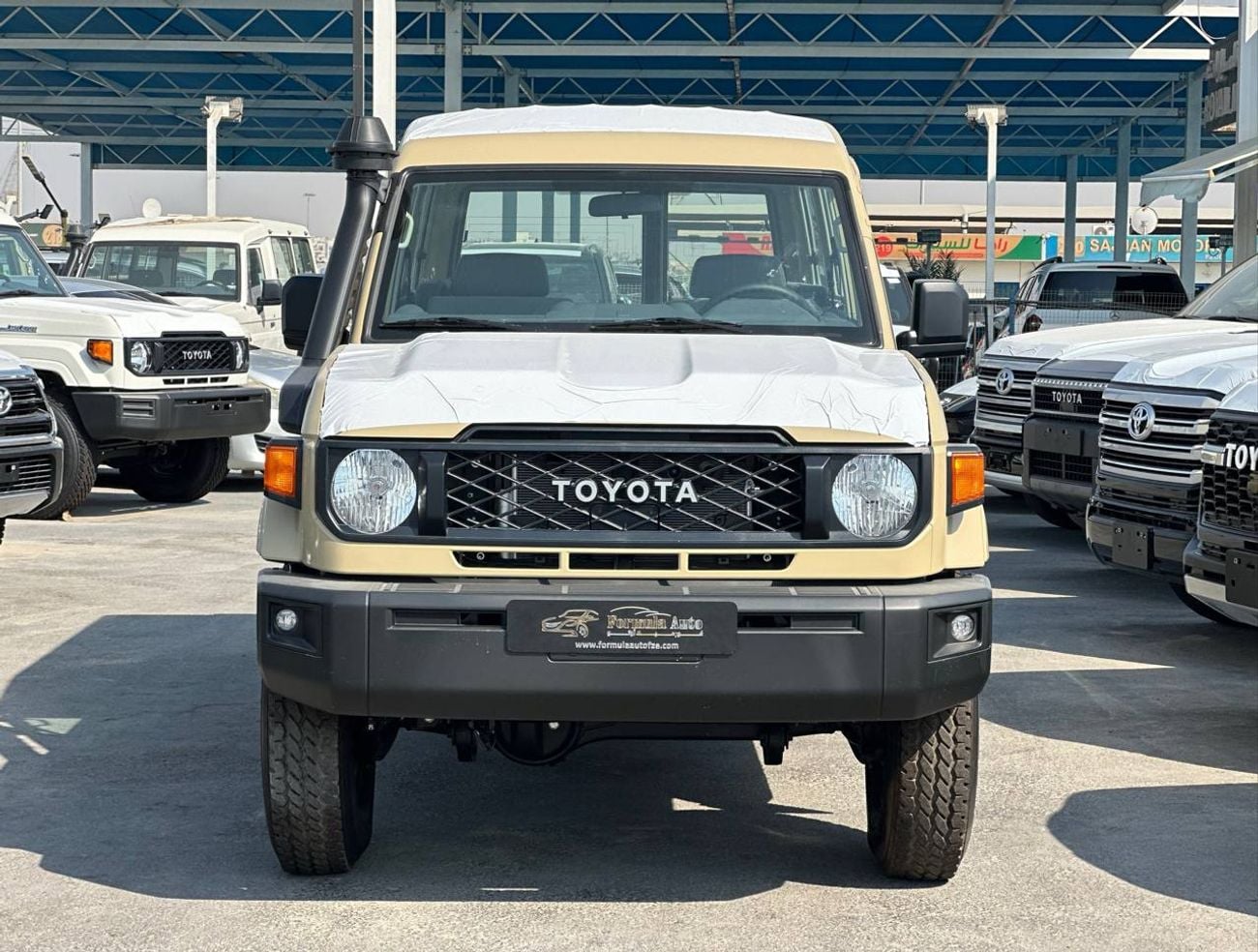 Toyota Land Cruiser 70 LC 78 HARDTOP 4.0L AT