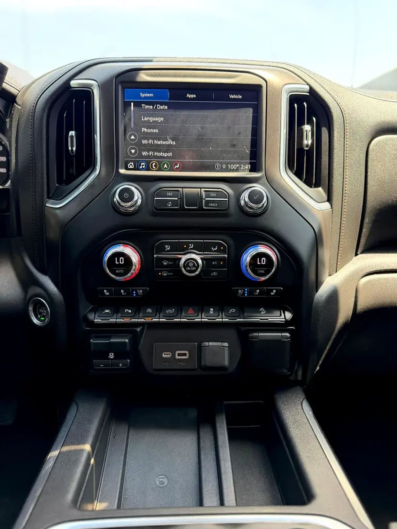 GMC Sierra 1500 REG/CAB AT4 American Specs - GCC Favorite!