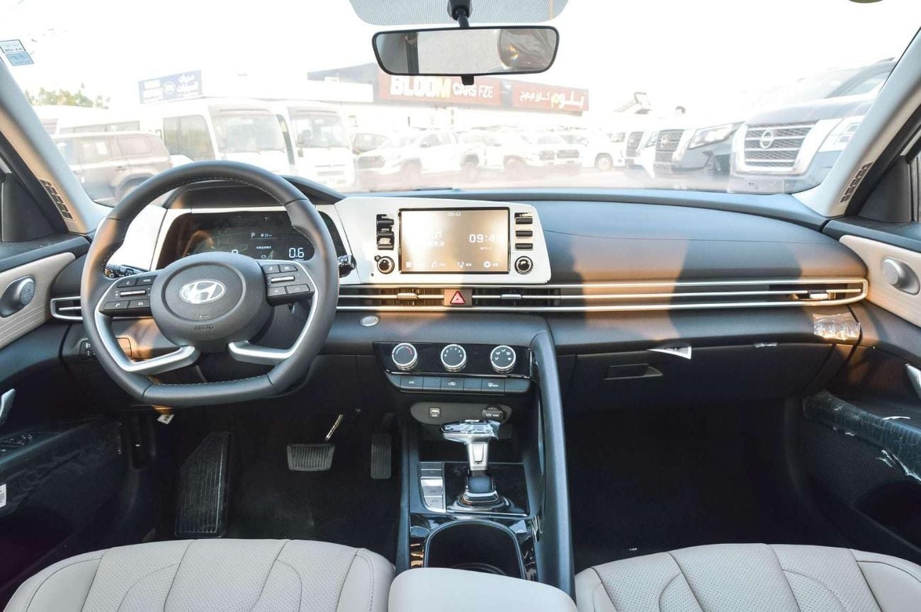 Hyundai Elantra SMART 1.5L FWD PETROL SEDAN 2026