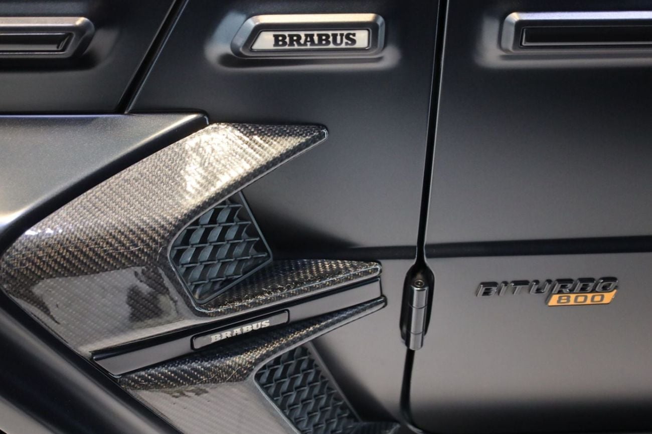 مرسيدس بنز G 63 AMG BRABUS G800 برابوس الأصلية، مصنوعة بالكامل من ألياف الكربون، مزودة بشاشات خلفية، وعتبات جانبية قابلة للسحب!