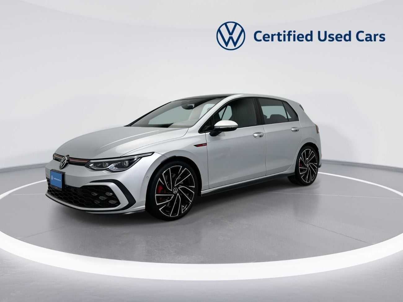 فولكس واجن جولف GTI جولف GTI سعة 2.0 لتر | فتحة سقف بانورامية | 245 حصان | مواصفات خليجية | ناقل حركة DSG بسبع سرعات