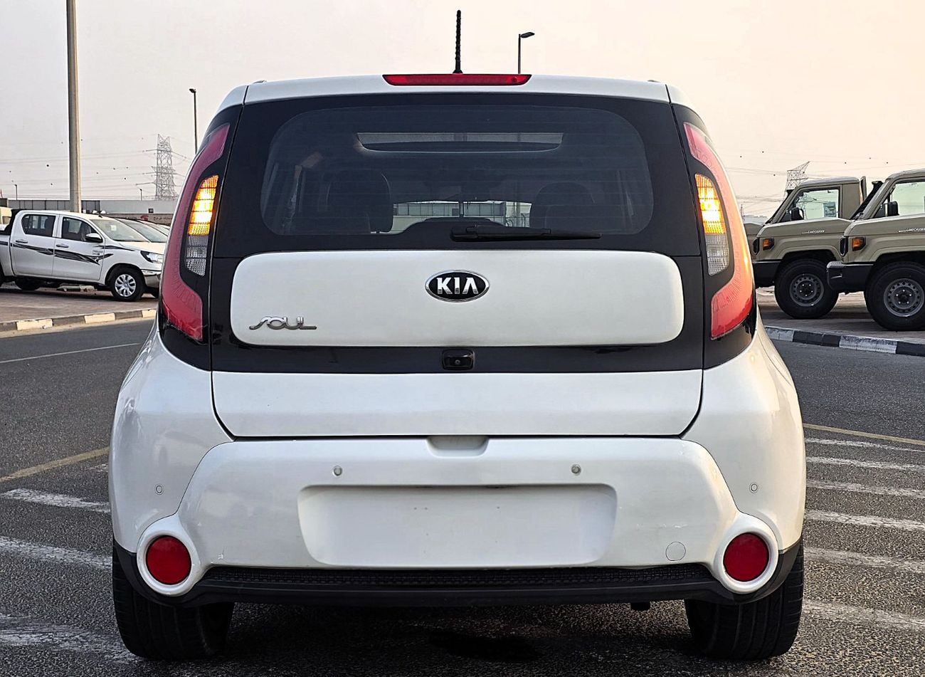 كيا سول EX TOP Used Kia Soul 2.0l A/T FWD GCC White Color 2016 Model
