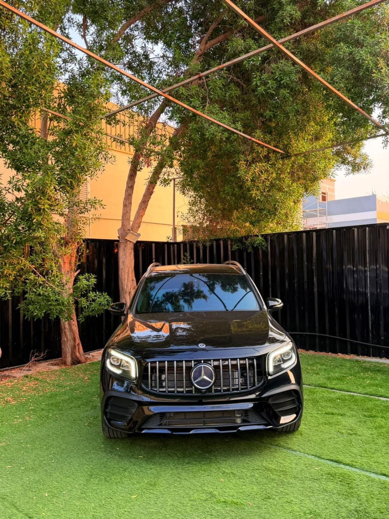 Mercedes Benz GLB250 4MATIC