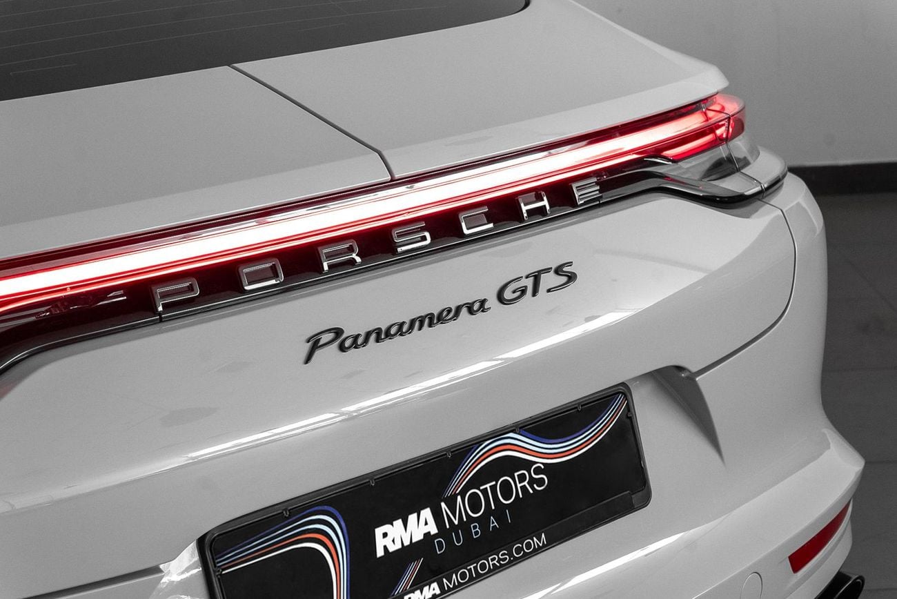 Porsche Panamera GTS