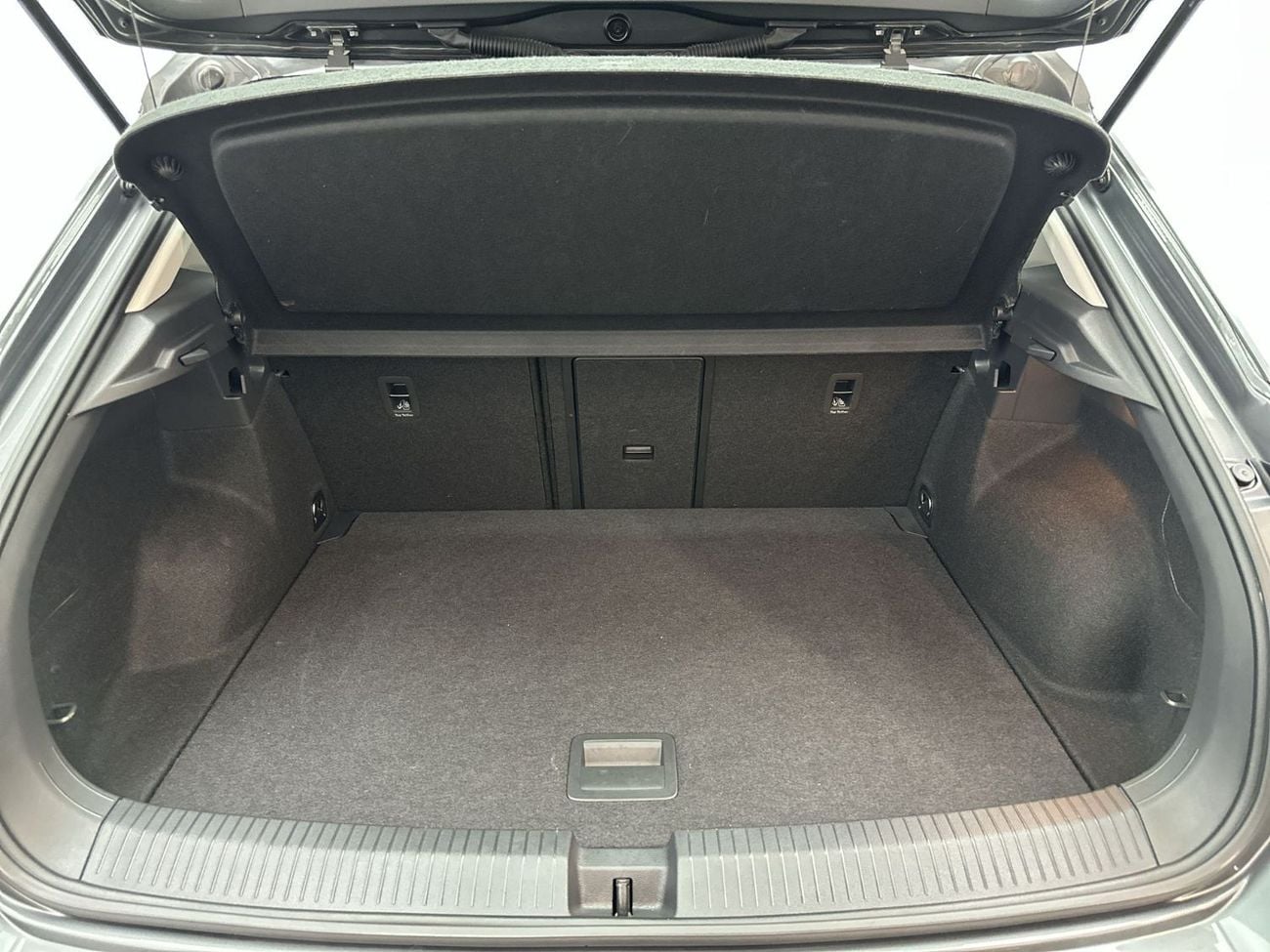 Volkswagen T-ROC LIFE T-Roc Life 1.4L | Apple CarPlay | | Premium Interior | GCC Specs | Digital Cockpit | VW Certified