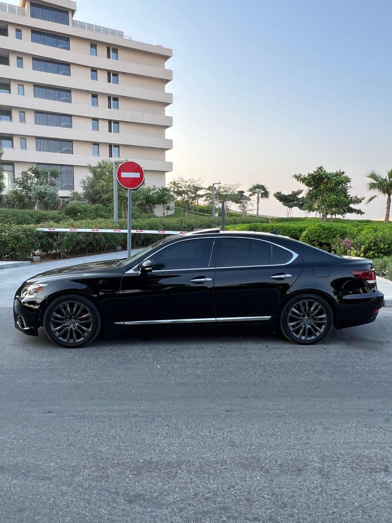 Lexus LS460 LUXURY