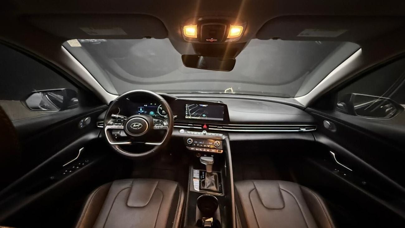 Hyundai Elantra HEV PREMIUM