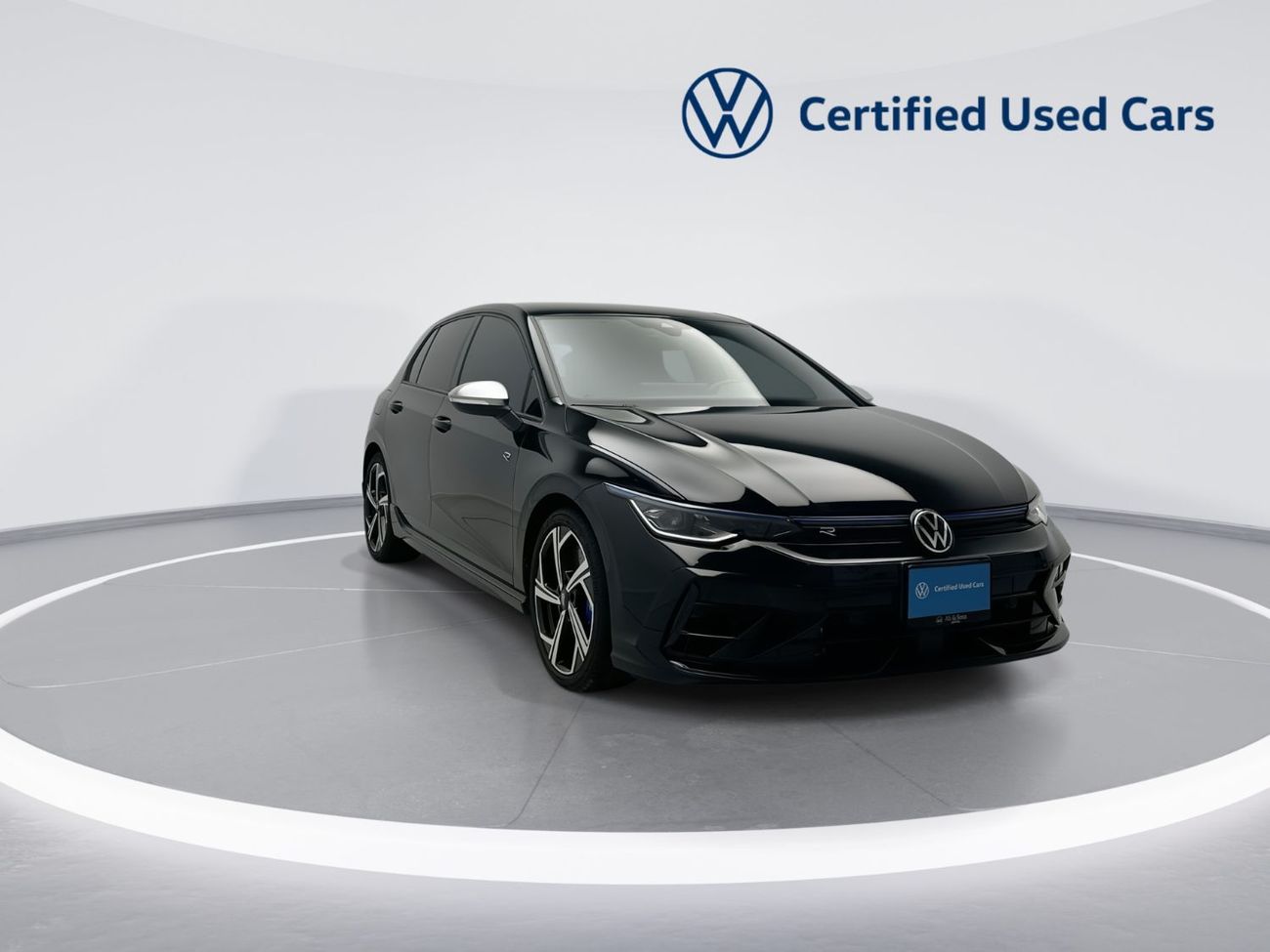 فولكس واجن جولف R 2.0L | Fabric Seats | 19" Estoril Alloys | Panoramic Roof
