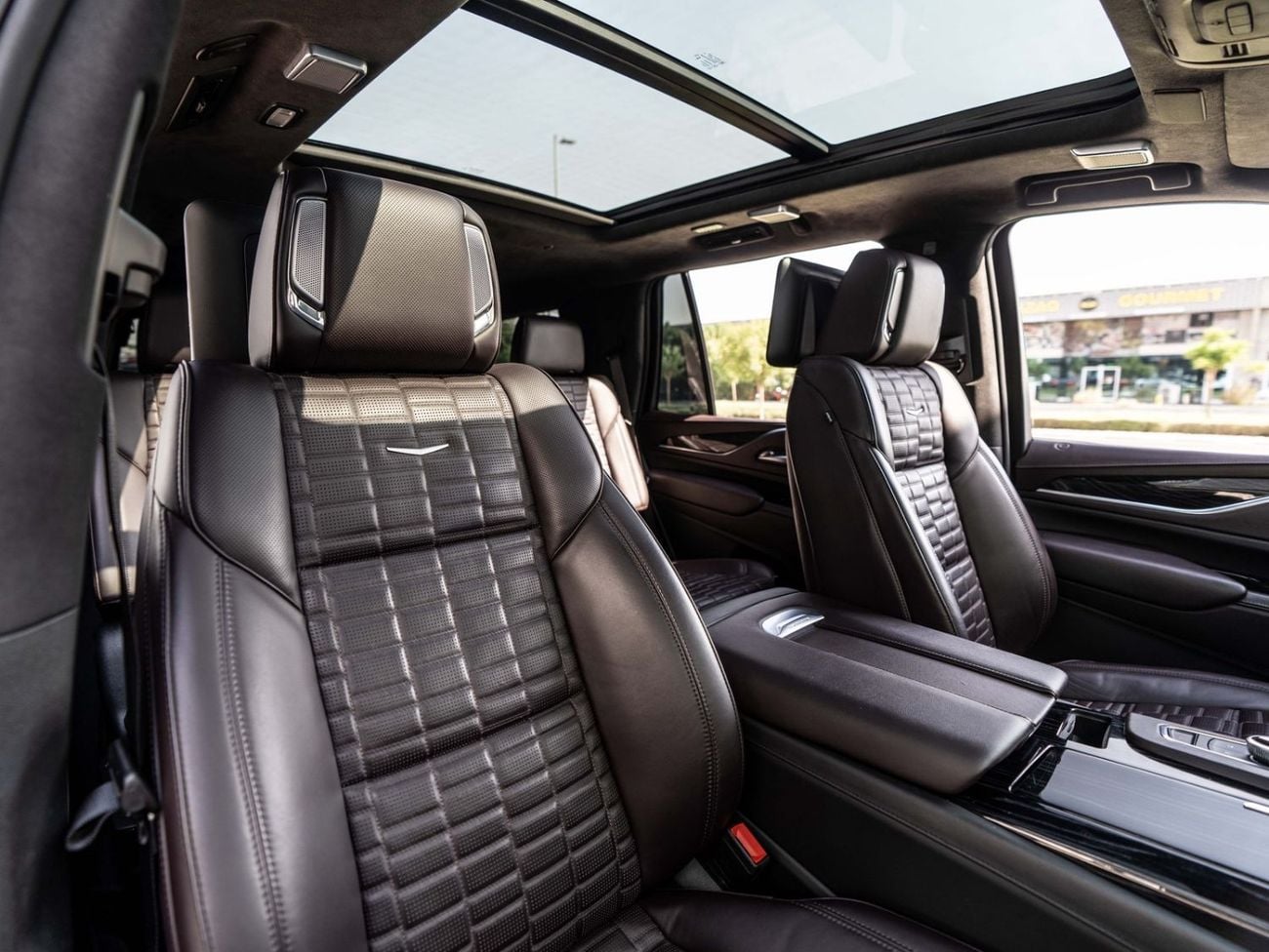 كاديلاك إسكالاد V SERIES Cadillac Escalade 2023 مواصفات خليجية