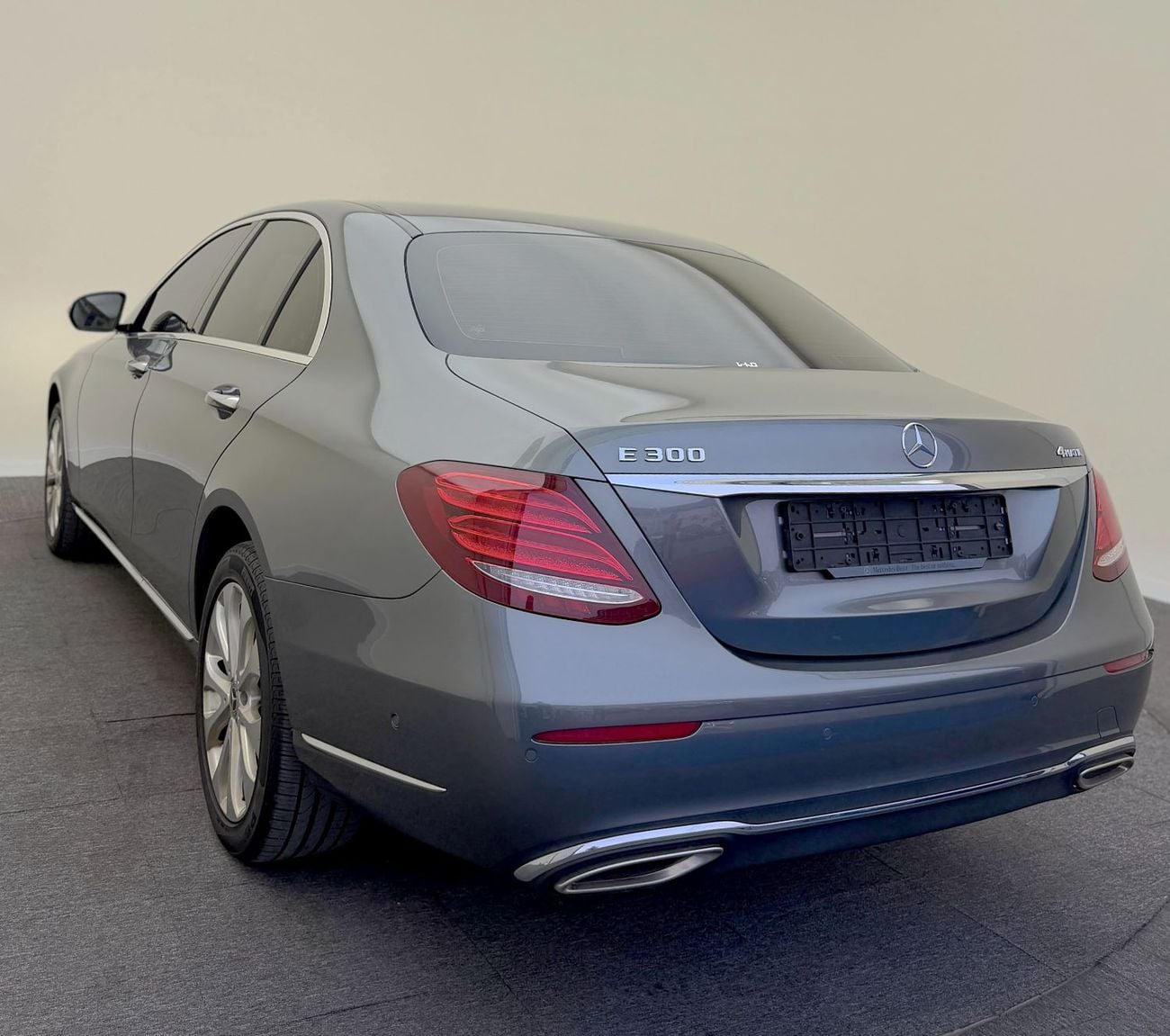 مرسيدس بنز E300 2020