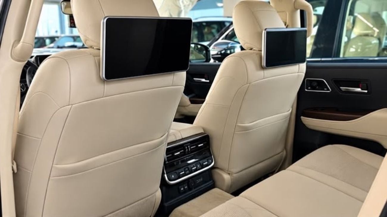 Toyota Land Cruiser VX Hybrid
