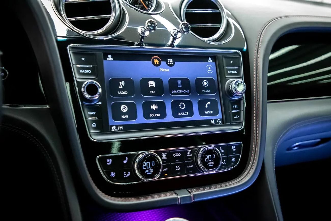 Bentley Bentayga V8 | GCC Spec