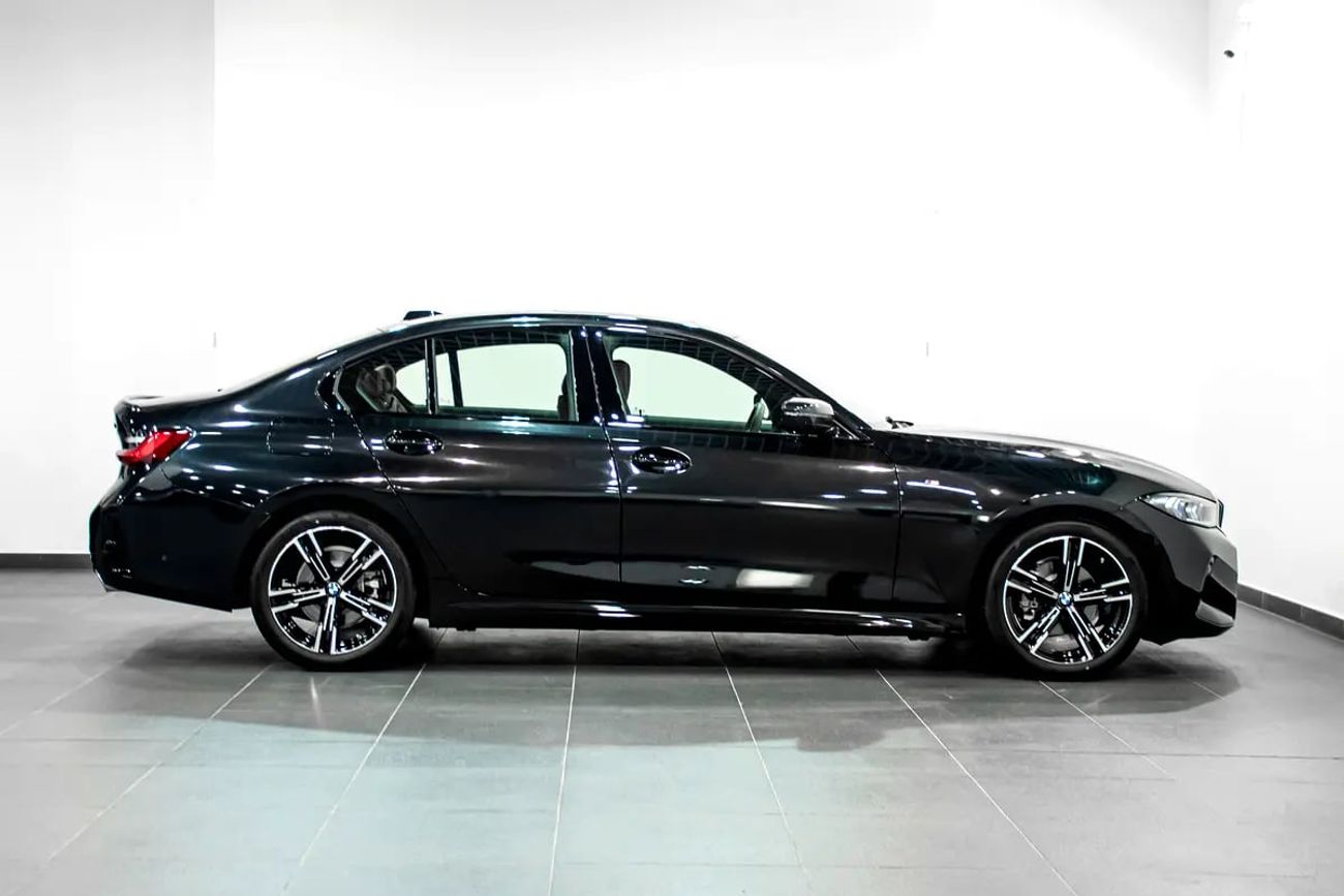 BMW 318i 318i GCC Specs – Excellent Condition, Low Mileage