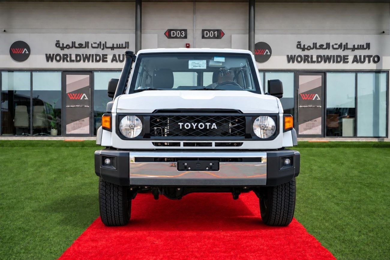 Toyota Land Cruiser S- DLX