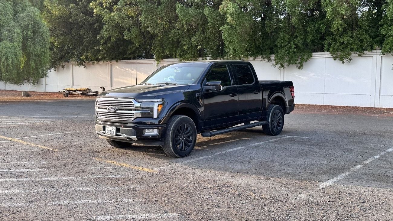 Ford F-150 LARIAT CREW CAB