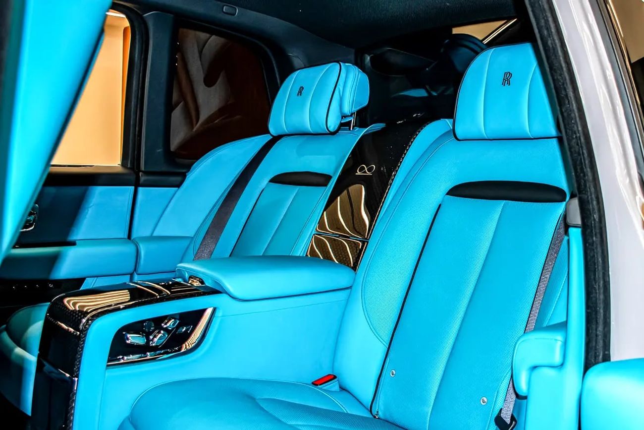 Rolls Royce Cullinan BLACK BADGE - European Specs
