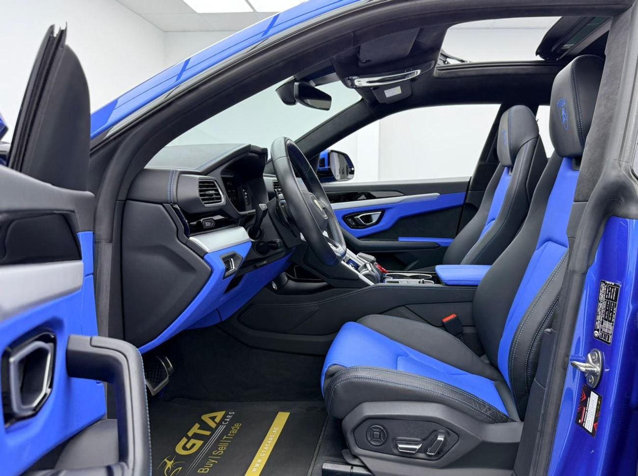 Lamborghini Urus STANDARD 2022 Lamborghini Urus, Warranty, Full Service History, Fully Loaded, Excellent Condition, Japanese