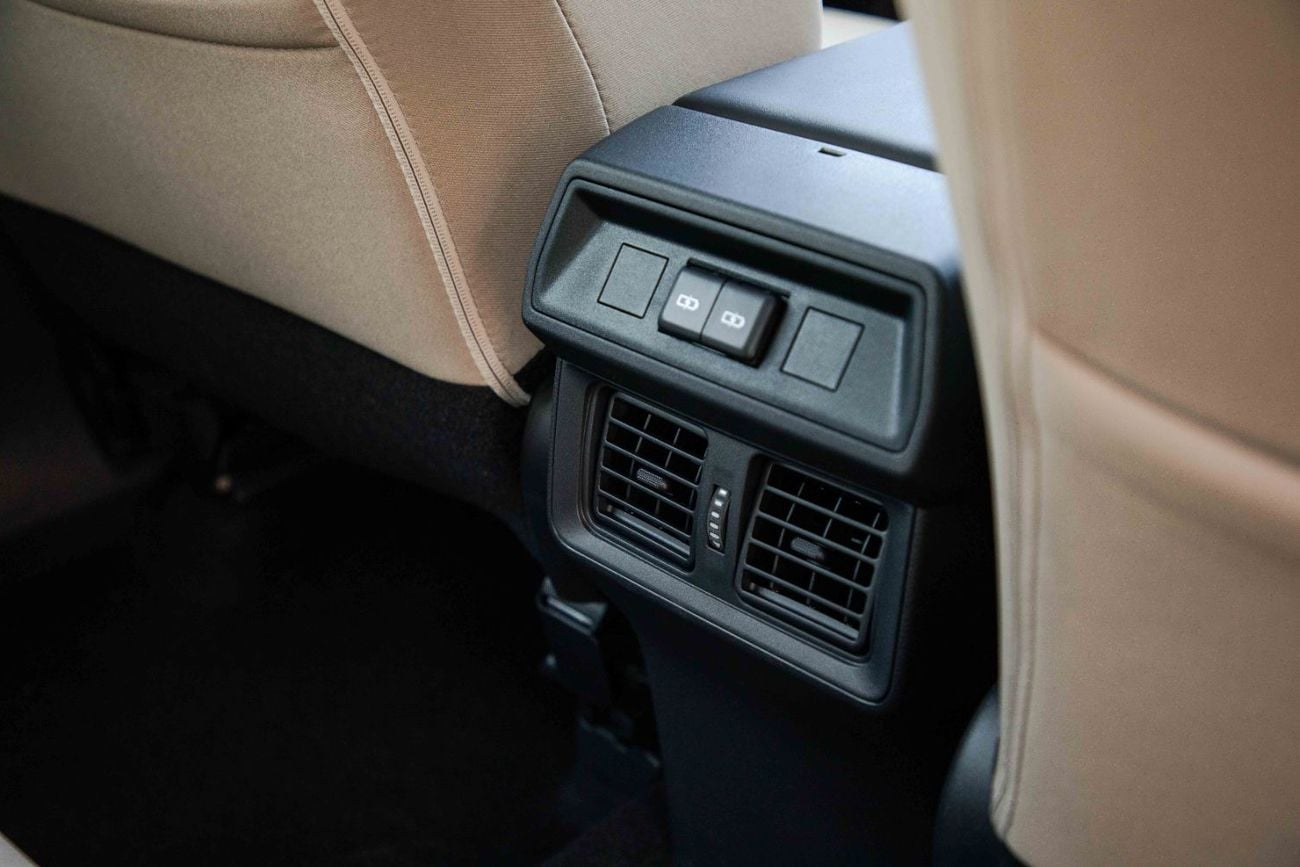Toyota RAV4 XLE 2.0L - Platinum White Pearl Inside Beige | Export Price