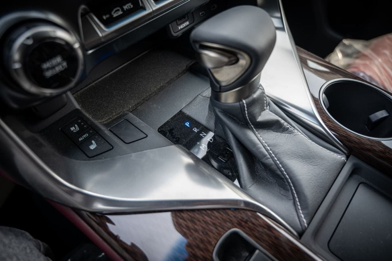 Lexus LX600 TURBO SPORT SIGNATURE 3.5 WITH MARK LEVINSON SPEAKERS 2026