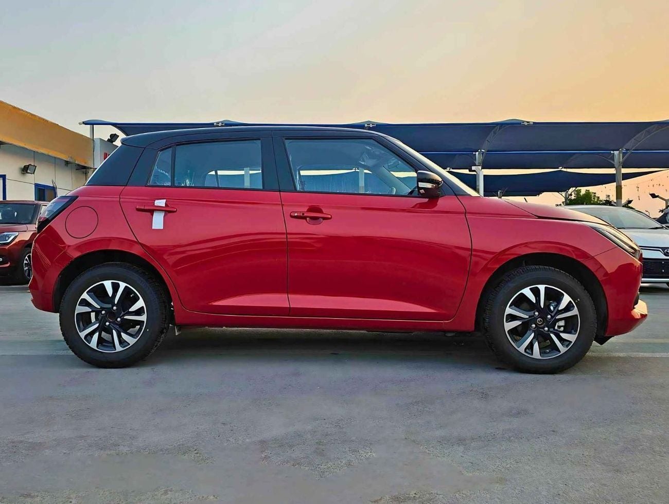 Suzuki Swift GLX DUAL TONE || 1.2L V4 PETROL || RADAR / PUSH START / DVD CAMERA (CODE # GLXR)