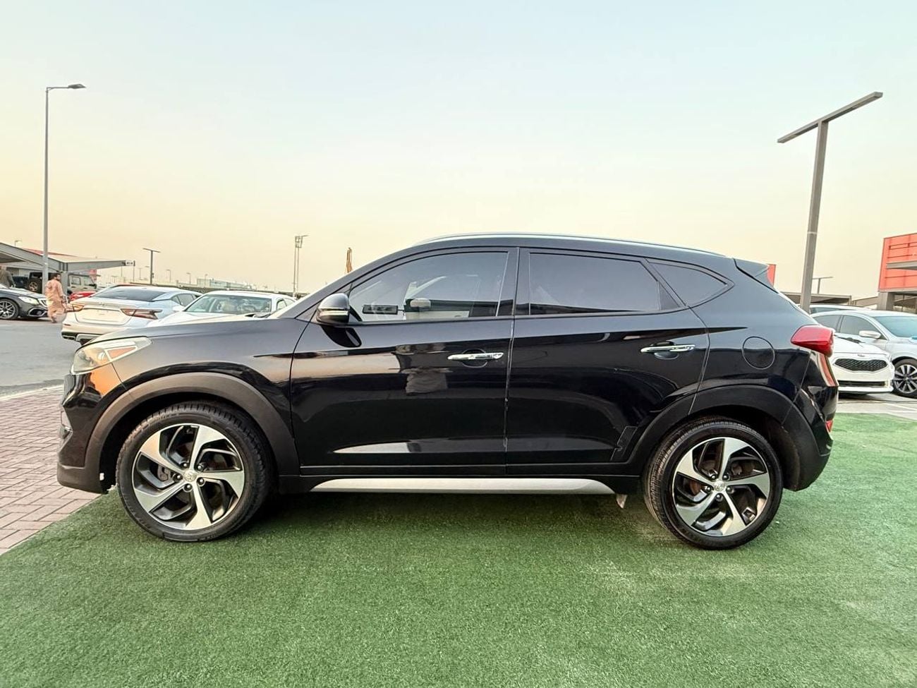 هيونداي توسون STANDARD فئة Limited أعلى فئة ومواصفات مميزة