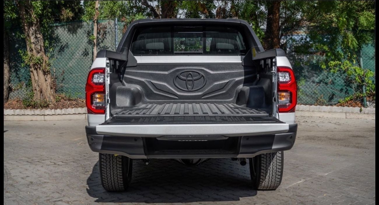 Toyota Hilux ADVENTURE Toyota Hilux 4.0 adventure GCC-spec Full option 2026