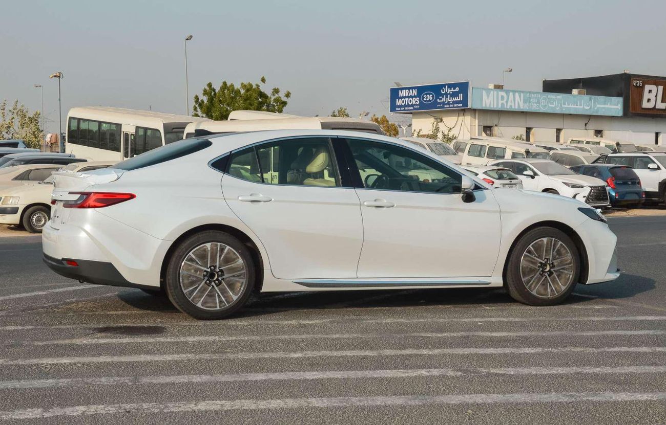 تويوتا كامري GLE HEV 2.5L FWD SEDAN 2026