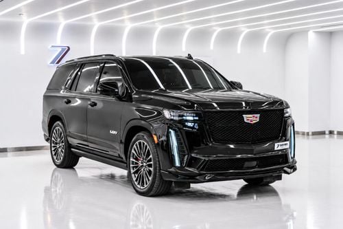 كاديلاك إسكالاد V SERIES مواصفات دول مجلس التعاون الخليجي، محرك V8 فائق الشحن، ضمان وخدمة فعالان