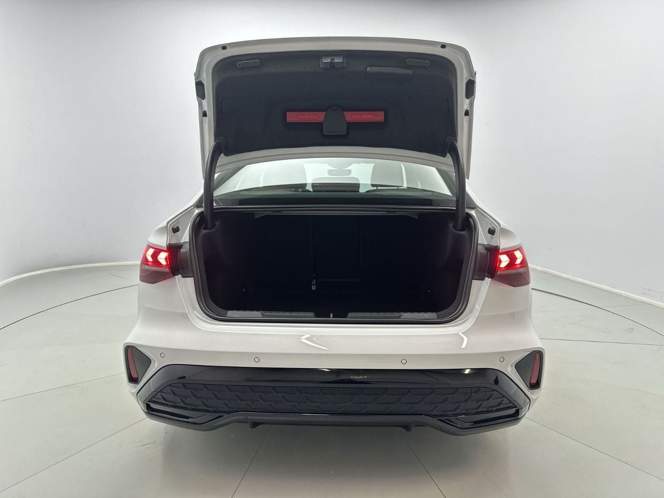 أودي A3 35 TFSI 1.4L A3 Sedan 35 TFSI 150hp (Ref# 71202)