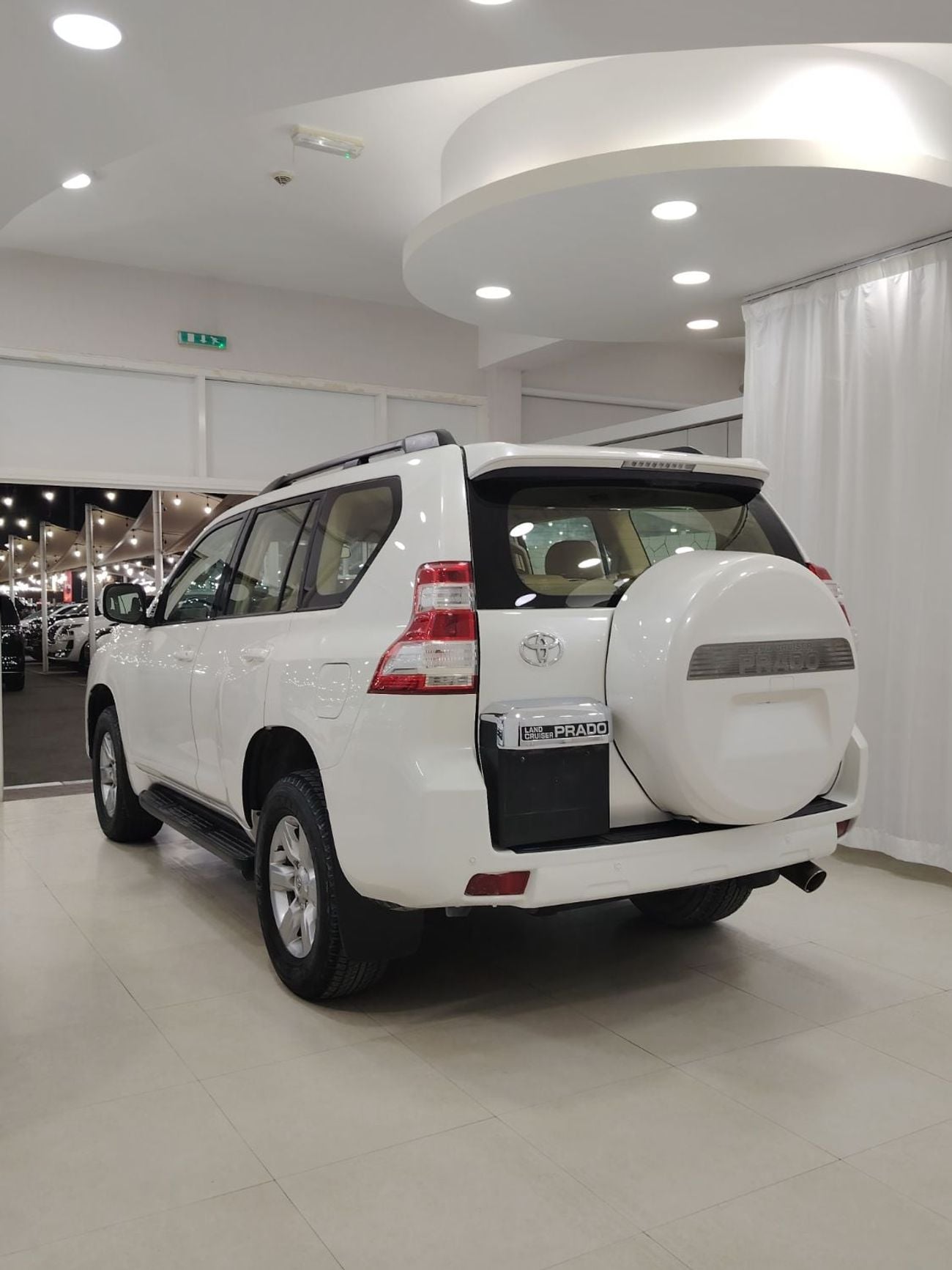 Toyota Prado GXR Toyota prado V6 GXR 2015 GCC